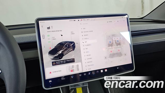 Tesla Model Y RWD 2025 — фото 19