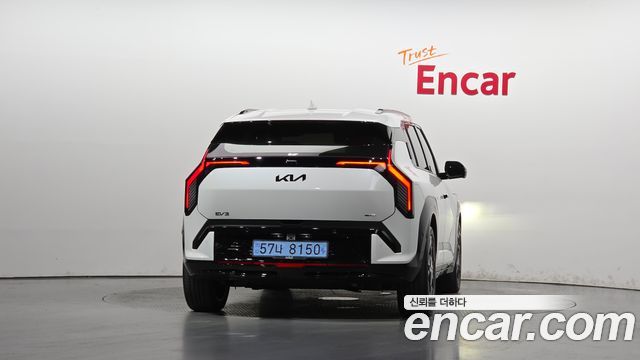 Kia EV3 Long Range 2WD GT Line 2027 — фото 4