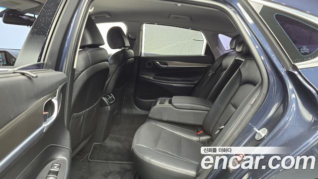 Hyundai Grandeur (IG) 2.4 Premium Special 2018 — фото 11