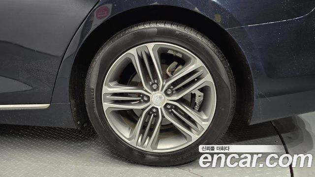 Hyundai Grandeur (IG) 2.4 Premium Special 2018 — фото 21