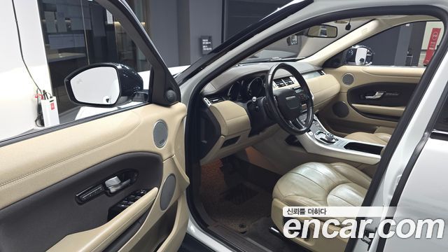 Land Rover Range Rover Evoque 2.0 Si4 HSE 2016 — фото 10