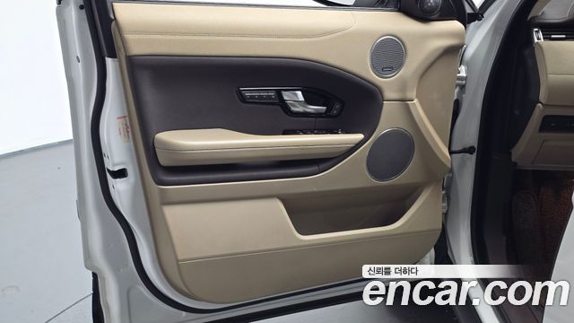 Land Rover Range Rover Evoque 2.0 Si4 HSE 2016 — фото 24