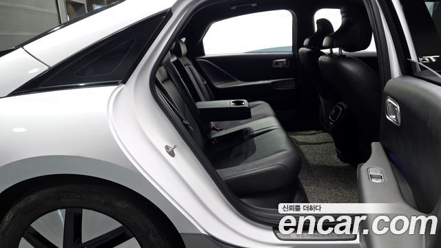 Hyundai Ioniq 6 Long Range Prestige 2025 — фото 11