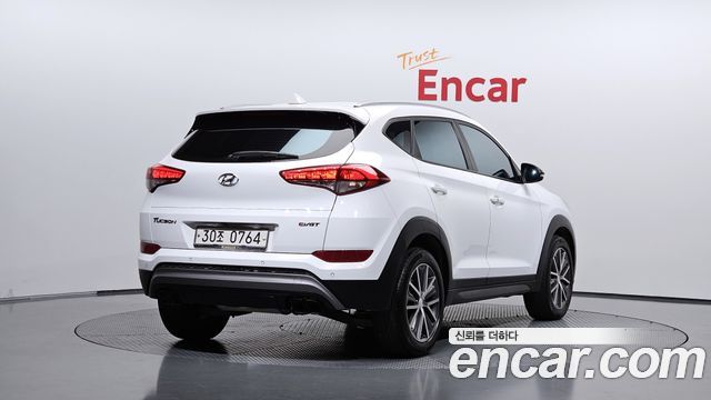 Hyundai Tucson Diesel 2.0 2WD Modern 2017 — фото 2