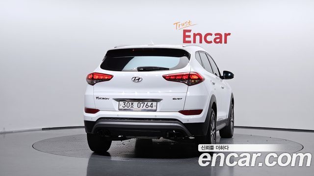 Hyundai Tucson Diesel 2.0 2WD Modern 2017 — фото 4