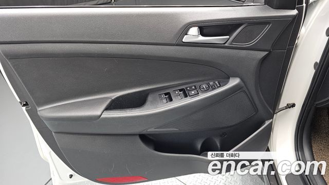 Hyundai Tucson Diesel 2.0 2WD Modern 2017 — фото 24