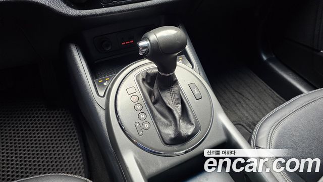 Kia Sportage R Diesel 4WD TLX High-Deluxe 2013 — фото 9