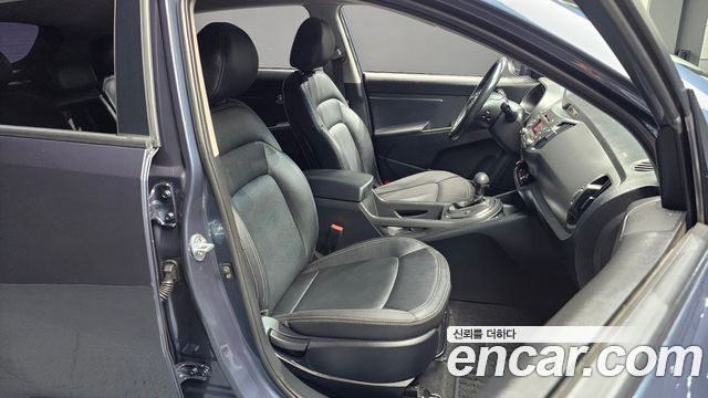 Kia Sportage R Diesel 4WD TLX High-Deluxe 2013 — фото 12