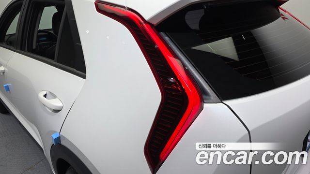 Kia Niro EV Air 2023 — фото 23