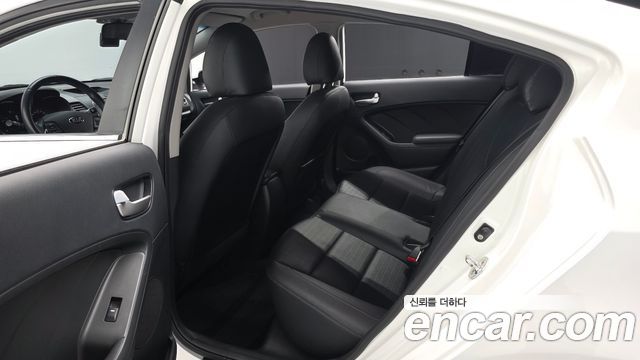 Kia K3 Trendy Style 2018 — фото 11