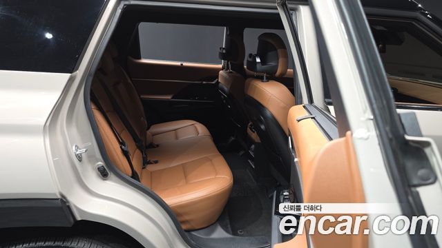 KG Mobility (SsangYong) Torres EVX E7 2024 — фото 12