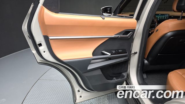 KG Mobility (SsangYong) Torres EVX E7 2024 — фото 25
