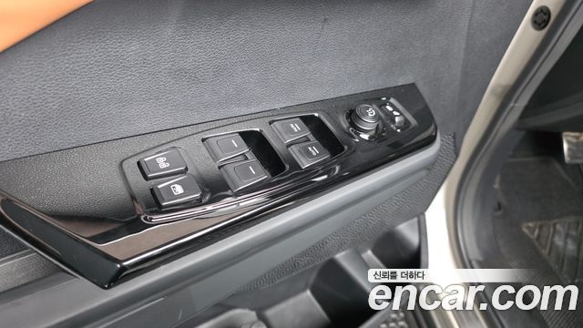 KG Mobility (SsangYong) Torres EVX E7 2024 — фото 35