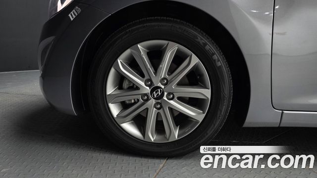 Hyundai Avante 1.6 GDi Modern Standard 2015 — фото 5