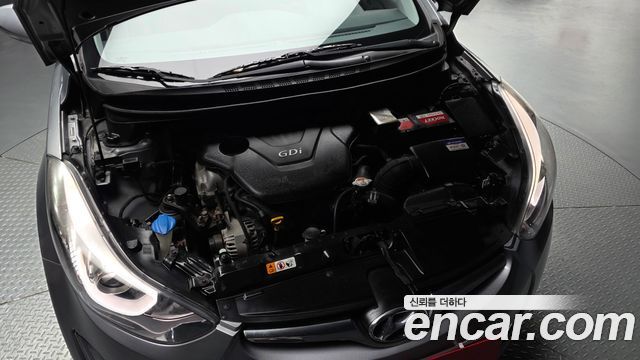 Hyundai Avante 1.6 GDi Modern Standard 2015 — фото 6