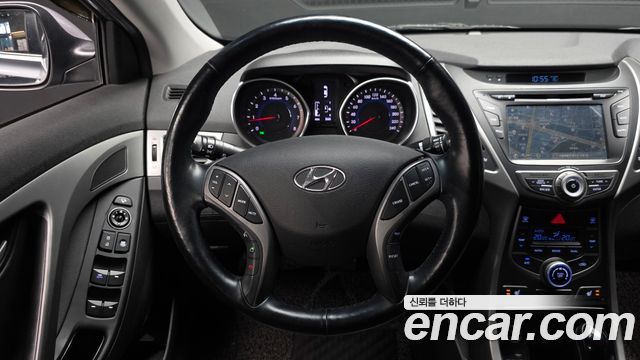 Hyundai Avante 1.6 GDi Modern Standard 2015 — фото 13