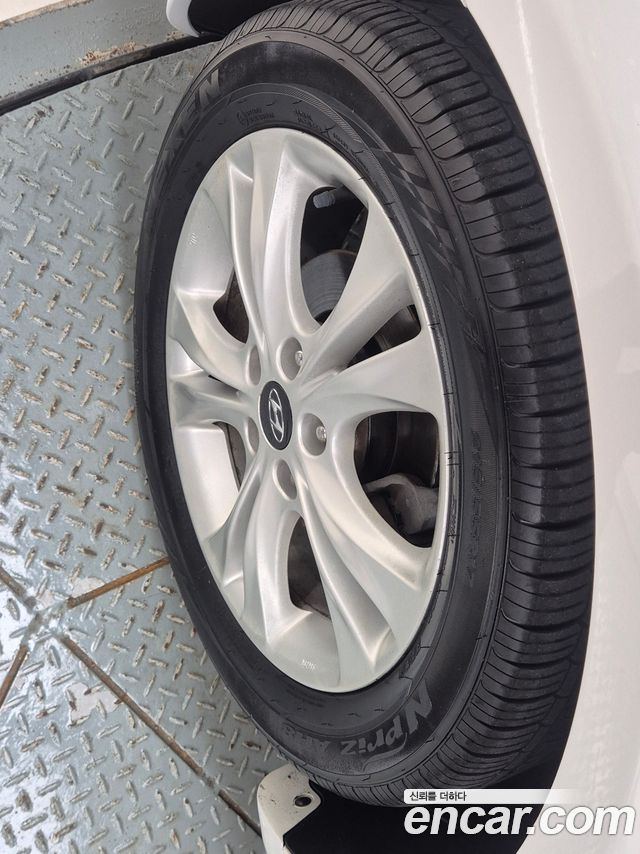 Hyundai Sonata (YF) CVVL Premier 2012 — фото 10