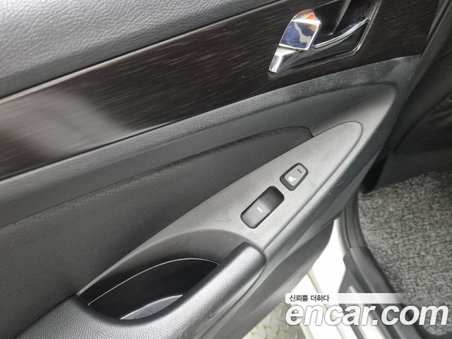 Hyundai Sonata (YF) CVVL Premier 2012 — фото 17