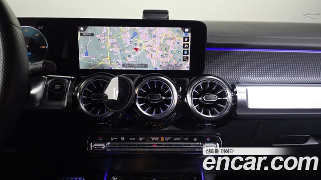 Mercedes-Benz EQB (X243) EQB300 4MATIC AMG Line 2023 — фото 14