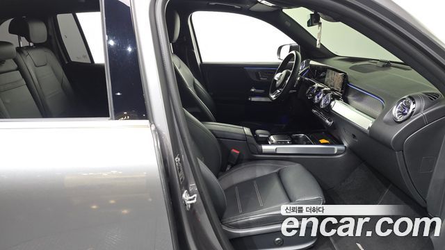 Mercedes-Benz EQB (X243) EQB300 4MATIC AMG Line 2023 — фото 26