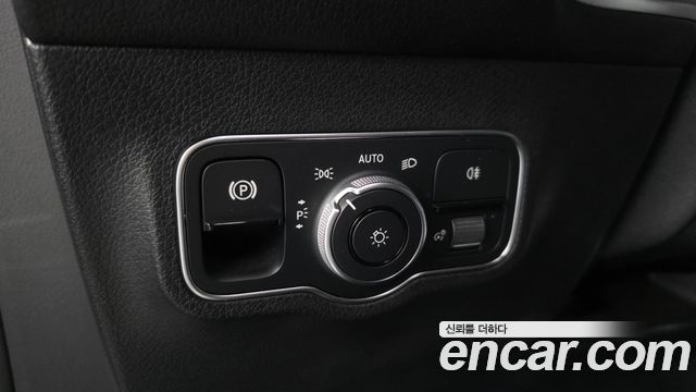 Mercedes-Benz EQB (X243) EQB300 4MATIC AMG Line 2023 — фото 27