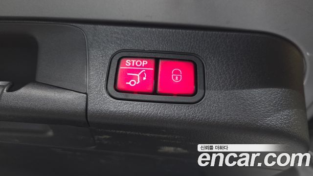 Mercedes-Benz EQB (X243) EQB300 4MATIC AMG Line 2023 — фото 29