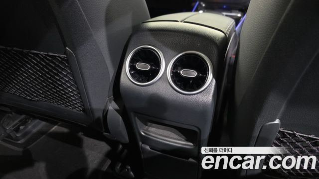 Mercedes-Benz EQB (X243) EQB300 4MATIC AMG Line 2023 — фото 31