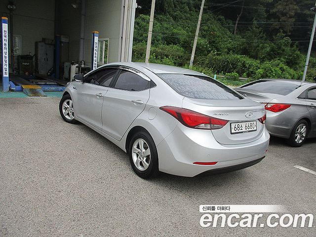 Hyundai Avante 1.6 VGT Style 2015 — фото 4