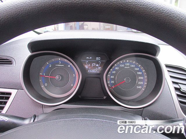 Hyundai Avante 1.6 VGT Style 2015 — фото 8