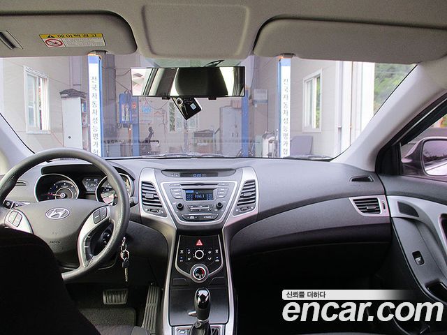 Hyundai Avante 1.6 VGT Style 2015 — фото 16