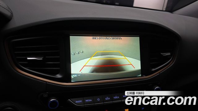 Hyundai Ioniq Electric Q 2019 — фото 16