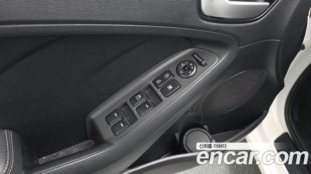 Kia K3 Trendy Style 2018 — фото 30