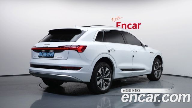 Audi e-tron 55 Quattro 2020 — фото 2