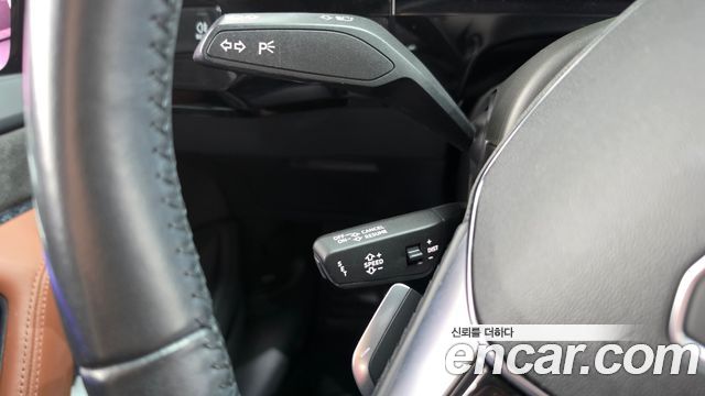 Audi e-tron 55 Quattro 2020 — фото 18