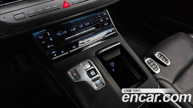 Hyundai Grandeur (IG) 2.5 Premium Choice 2021 — фото 9