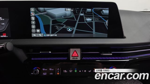 Kia EV6 Long Range 4WD GT Line 2022 — фото 13