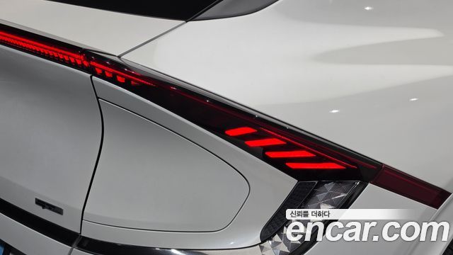 Kia EV6 Long Range 4WD GT Line 2022 — фото 23
