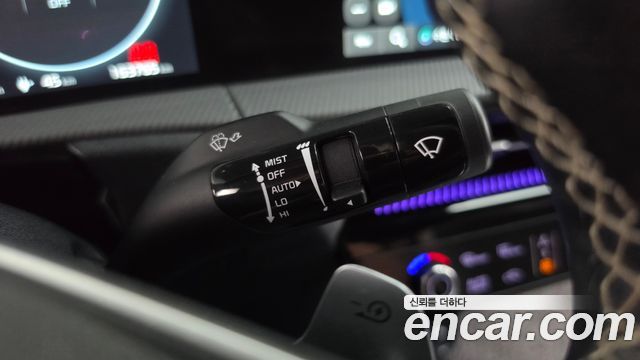 Kia EV6 Long Range 4WD GT Line 2022 — фото 28