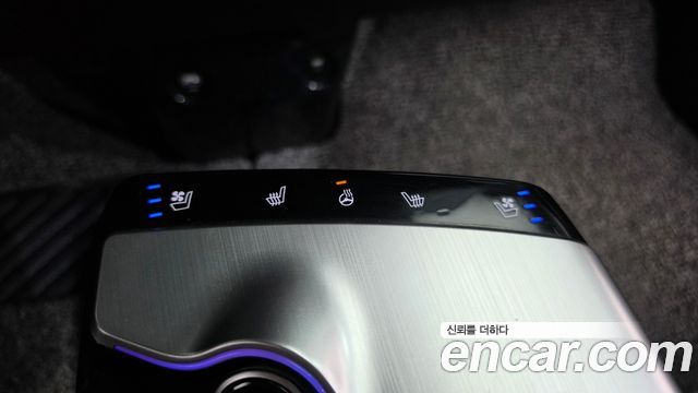 Kia EV6 Long Range 4WD GT Line 2022 — фото 32