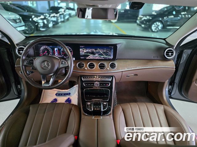 Mercedes-Benz E-Class (W213) E300 4MATIC Exclusive 2018 — фото 8