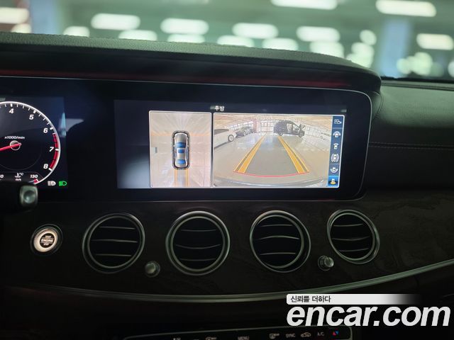 Mercedes-Benz E-Class (W213) E300 4MATIC Exclusive 2018 — фото 15