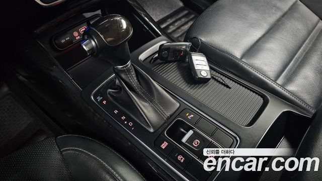 Kia Sorento Diesel 2.0 2WD Noblesse Special 2015 — фото 9