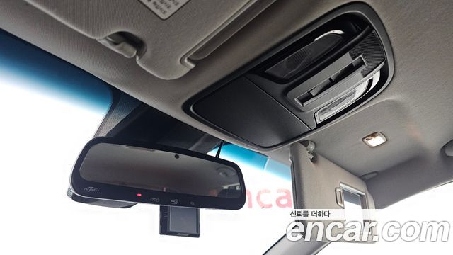 Kia Sorento Diesel 2.0 2WD Noblesse Special 2015 — фото 19
