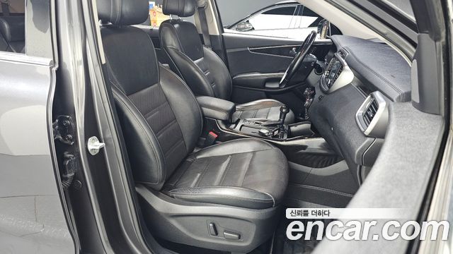 Kia Sorento Diesel 2.0 2WD Noblesse Special 2015 — фото 26