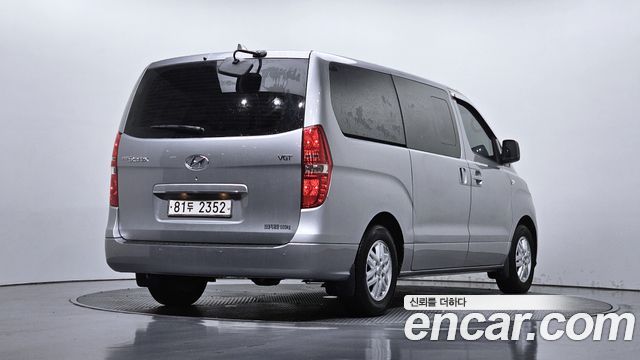 Hyundai Grand Starex Van 5-Seater Modern 2020 — фото 2