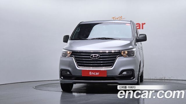 Hyundai Grand Starex Van 5-Seater Modern 2020 — фото 3