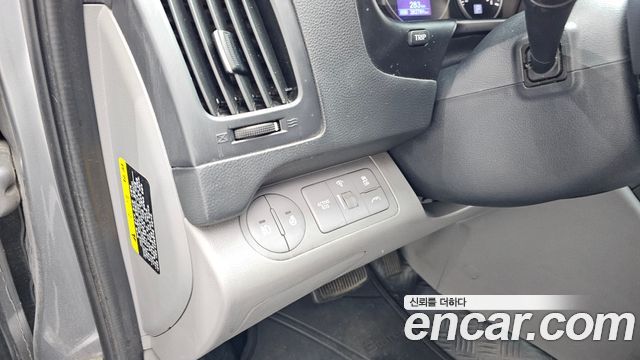Hyundai Grand Starex Van 5-Seater Modern 2020 — фото 16