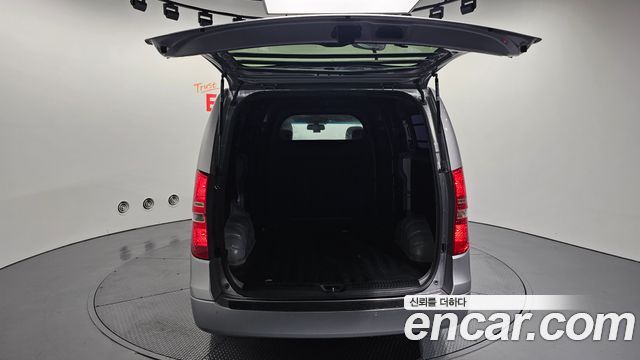 Hyundai Grand Starex Van 5-Seater Modern 2020 — фото 20