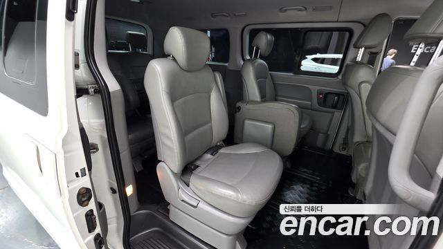Hyundai Grand Starex 12-Seater Wagon Smart 2018 — фото 11