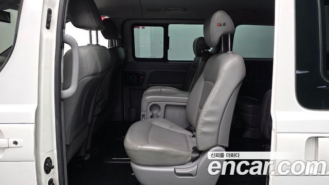 Hyundai Grand Starex 12-Seater Wagon Smart 2018 — фото 12